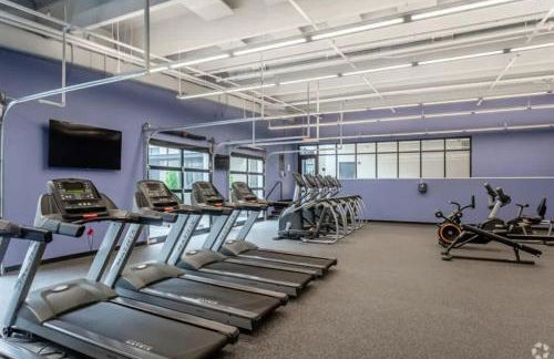 Pinnacle Heights 1Bdrm 2nd flr Near Walmart Amp Pool Fitness Center Yoga Studio Dog Spa - Foto 3