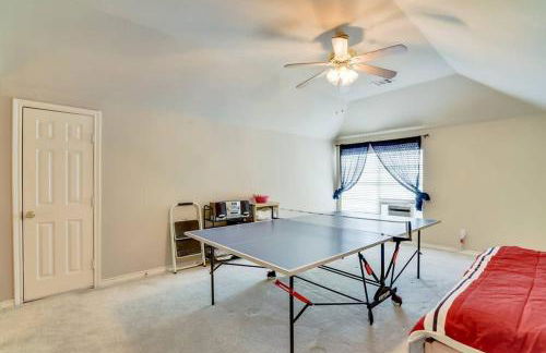 PRIVATE POOL w/Full Amenities by BLD & Joe Pool LK - Foto 30