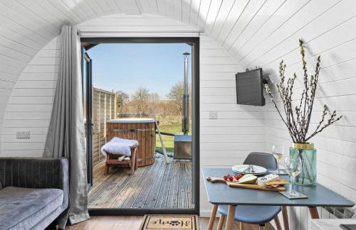 Bramley, Apple Tree Glamping, Nr Wells - Photo 1