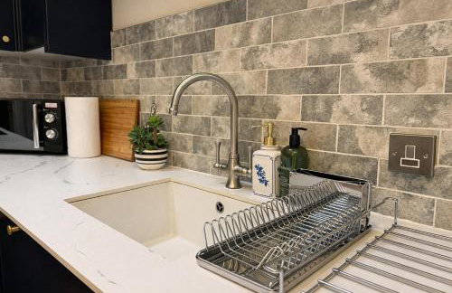 The Old Borough Library - Staffordshire - Photo 23