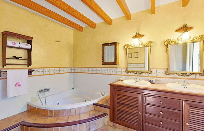 Villa Santa Maria - Photo 25