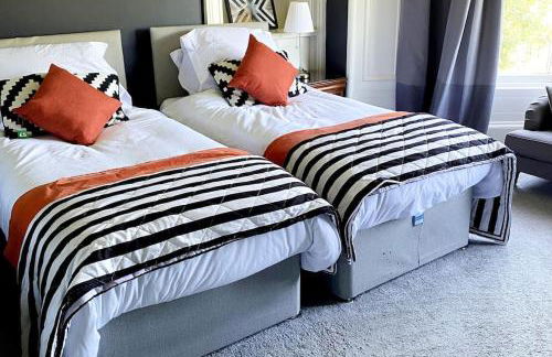 Stunning 3 bedroom Victorian home near Pollok country park - Foto 13