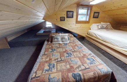 Long View Cabin, Breakfast Deck overlooking the Canyon! - Photo 30