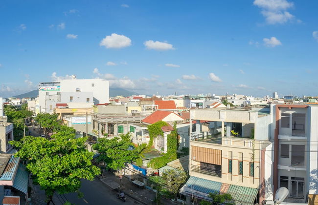 Halo House - Photo 16