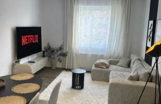 einfachHEIMISCH - zuHauseAUFZEIT - Netflix - Modern - Erholung - Küche - Foto 1