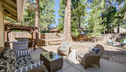 Stylish Flagstaff Hideaway with Hot Tub and Fire Pit! - Foto 2