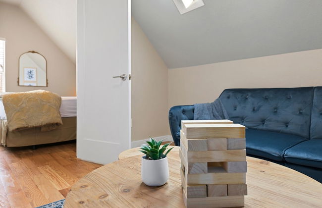 Bright and Stylish Home Great Central Location! - Foto 24