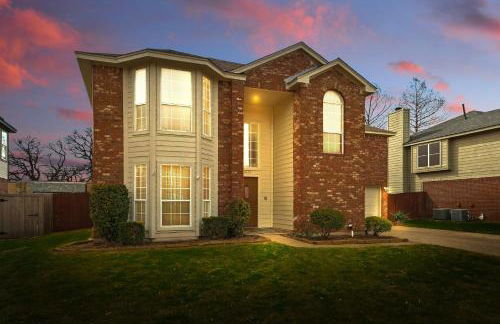 4BD Tropical Pool Oasis with a Game Room - Photo 51