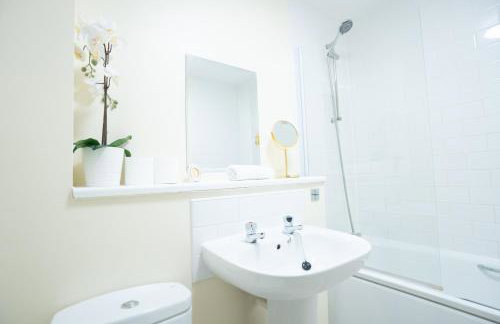 Cosy One Bed City Apartment -The Hub - Photo 18