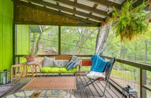 Great Cacapon Cabin with Mountain Views - Photo 24