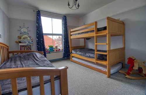 Large character home, hot tub, beach 5 min walk - Foto 21