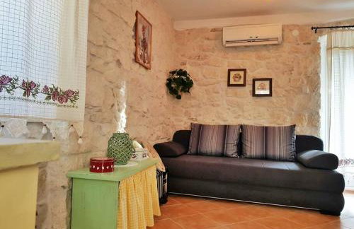 Vintage stone house ELDO with jacuzzi, in Podaspilje, Omiš - Foto 19