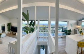 New Listing -Luxury House on the Riviera , Modern Design, and Panoramic Ocean -30 day Minimum - Foto 1