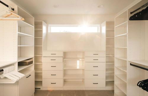 Colorful Sunnyside Escape - Walk to Dining & Parks - Foto 39