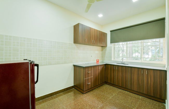 OYO 14271 Modern Studio Near Lulu Mall - Foto 17