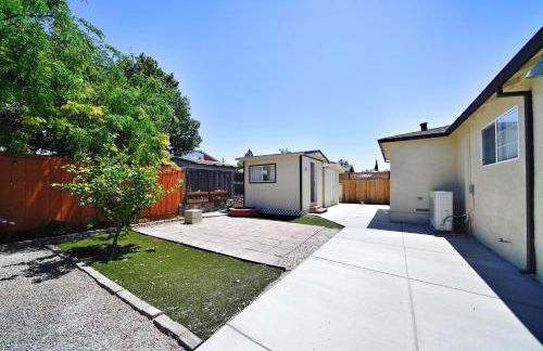 @ Marbella Lane - Vibrant 4BR RWC Ldry + P - Foto 78