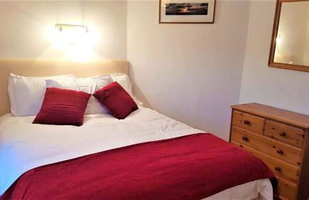 Large Cosy House Ideal for Corporate Lets - Photo 19