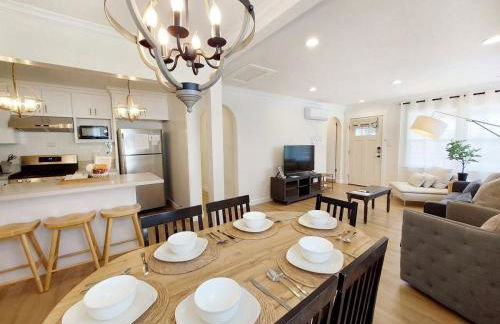 Centrally Located Charming LA Home with Food Scenes - Foto 19