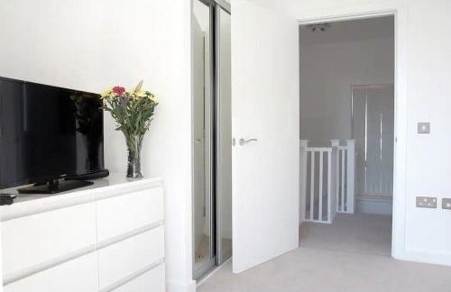 Cosy Family House in Canning Town London - Foto 8