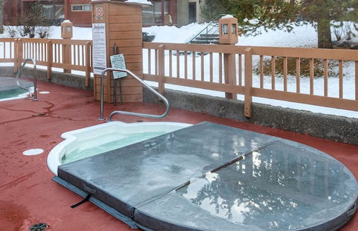 Fully RENOVATED Studio | Ski In/Out: Closest Condo to Lift | Pool & Hot Tubs - Photo 14