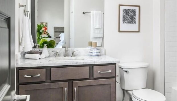 The Greenburg - Photo 5, Room