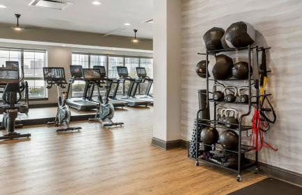 Newport 1 BR w Work Setup by Anyplace - 11747 - Foto 38