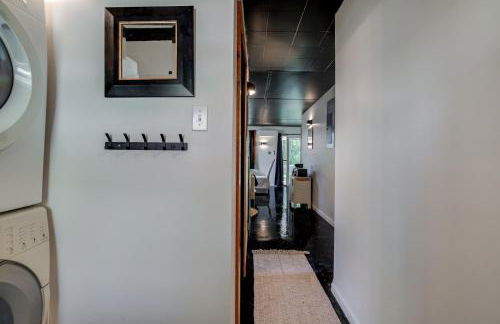 Retro Meets Modern Two Houses Sleeps 16 - Foto 40