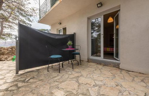 Cozy Apartment In Novalja With Wifi - Photo 18