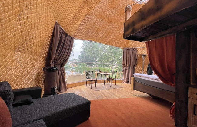 Glamping Jedlova Sleeps 6 With Deck - Foto 9