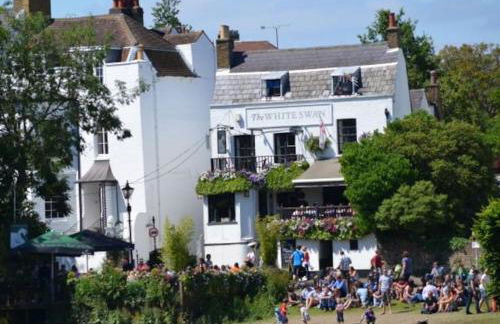 Stylish Studio Apartment, ensuite, kitchenette - Foto 24