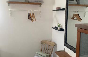 1 bed river apartment on the docks - Foto 6