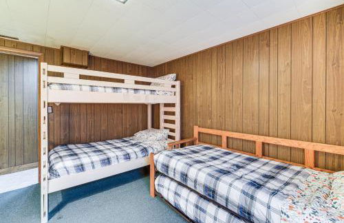 Lakeside Spooner Home with Game Room and Views! - Foto 31