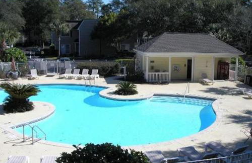 A3 tile floors pet friendly easy access downstairs faces nice grassy area Close to pool - Foto 7