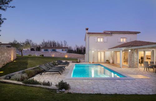 Villa Novena - Foto 1