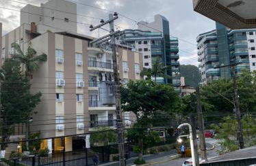 Apartamento com Estacionamento, Wi-Fi, Ar condicionado a 300 metros da Praia da Enseada no Guarujá. - Foto 39