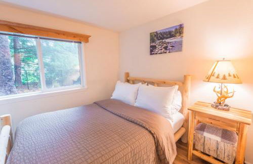 Trout Corner wooded tiny home - Foto 8