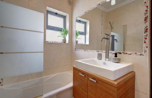 City center, private parking, AC, 6ppl. - Photo 17