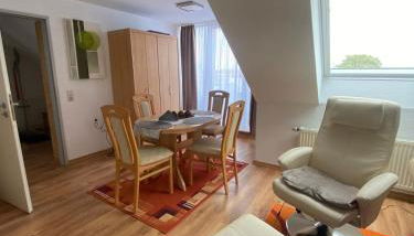 Dachgeschoss Apartment mit Ausblick - Foto 4