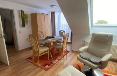 Dachgeschoss Apartment mit Ausblick - Foto 4