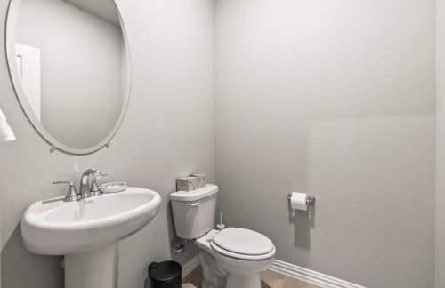 4Bed Luxury Getaway with Pool Table and Near Lake Lavon - Foto 41