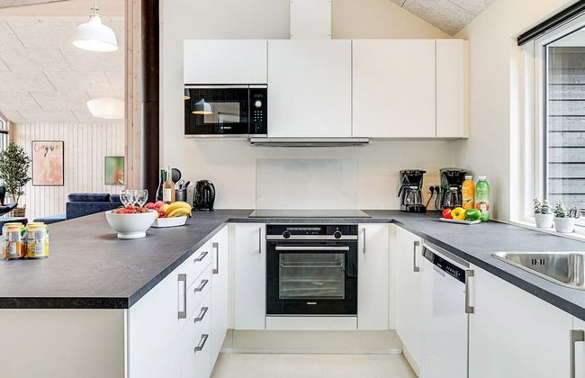 14 Person Holiday Home in Vejby - Foto 5