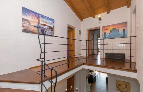 Beautiful villa in outstanding location, 10X5m pool, Wifi, stunning views - Foto 27