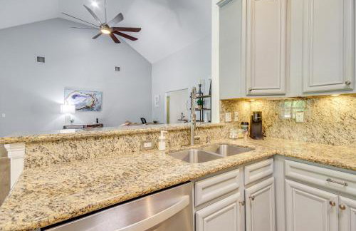 Less Than 1 Mi to Beach - Home with Deck and Yard in Waveland! - Foto 9