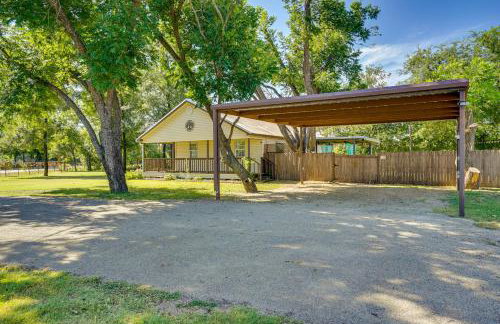 Peace, Space and Starry Nights Ranch Home in Azle - Photo 32