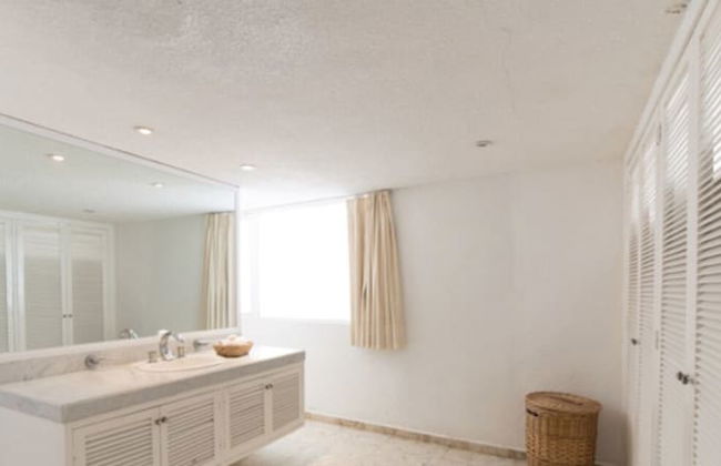 Exclusiva Villa con Acceso Directo a la Playa - Foto 10