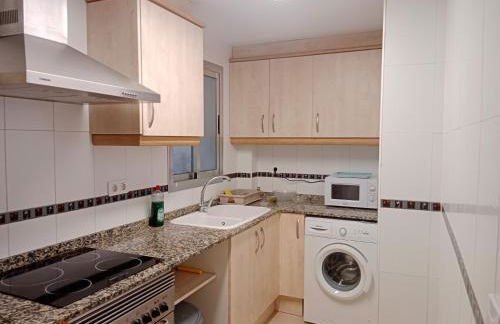 Piso con piscina y parking - Photo 25