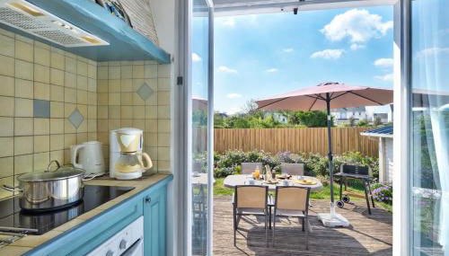 LocaLise - M3B - Souvenir du Guil - Maison de plain-pied avec jardin clos au Guilvinec - Tout à pied, plages, port, centre, commerces, marché - Wif inclus - Linge de lit inclus - Animaux bienvenus - Foto 2, Garden view