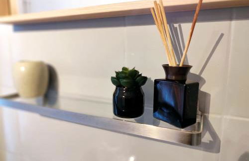 Cosy studio, proche HEC et gare - Foto 2