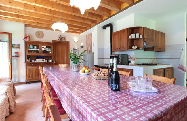 Holiday Home in Cison With Mountain Views - Foto 1