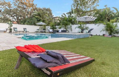 5BR Serenity Tampa Pool and Hot tub - Foto 37